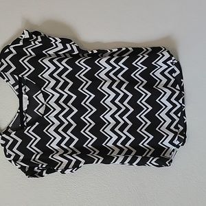 Black and White Zigzag Print Top